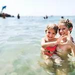 Beachfront By Marty's شقة ساني بيتش