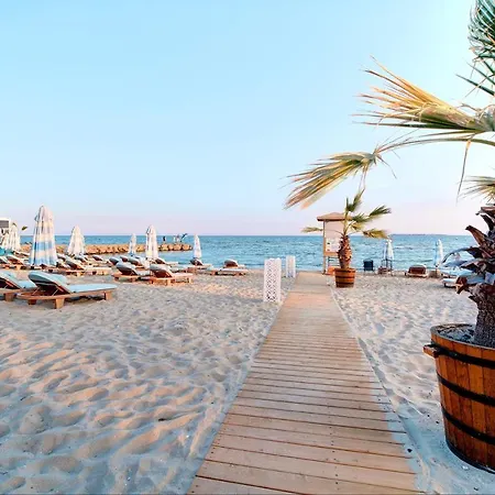 Apartman Beachfront By Marty's *