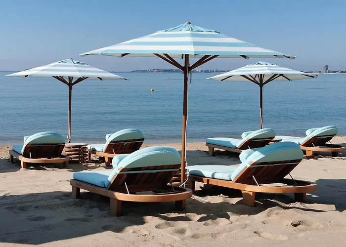 Διαμέρισμα Beachfront By Marty's